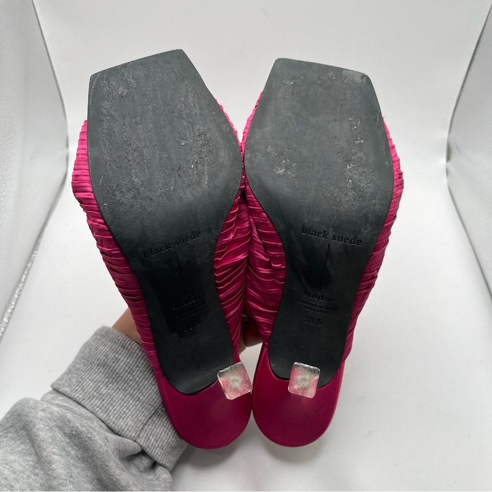 EUC Black Suede Studio Liliana Heels Pink Fuschia Women's Size 38.5 US 8.5 Mules - Picture 7 of 10